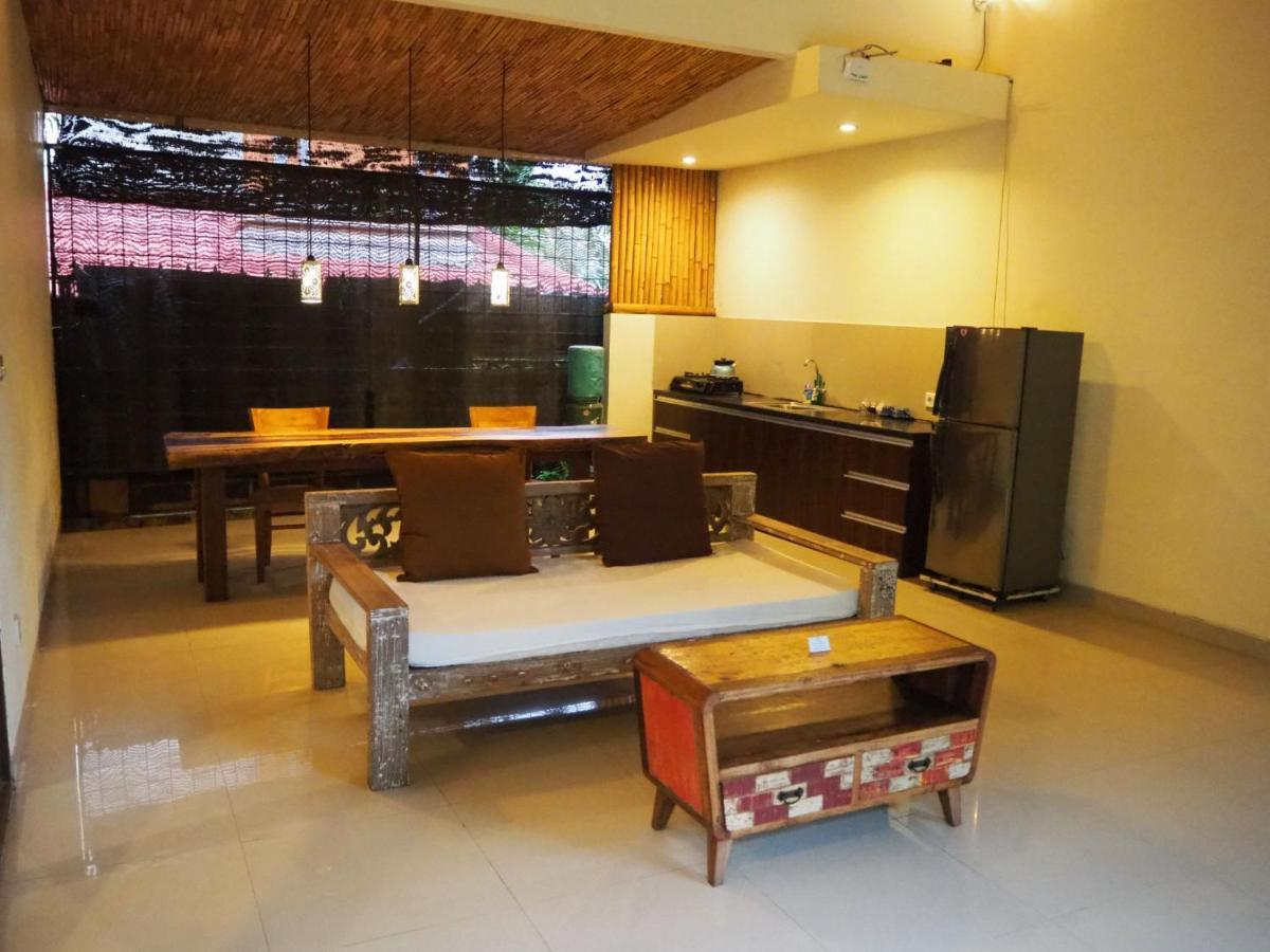 De Dalam Villa Ubud Exterior photo
